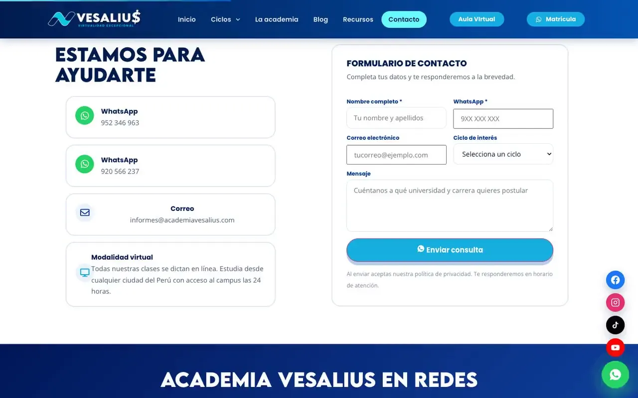 Formulario de contacto con nombre, WhatsApp, correo y ciclo de interés en la web de una academia